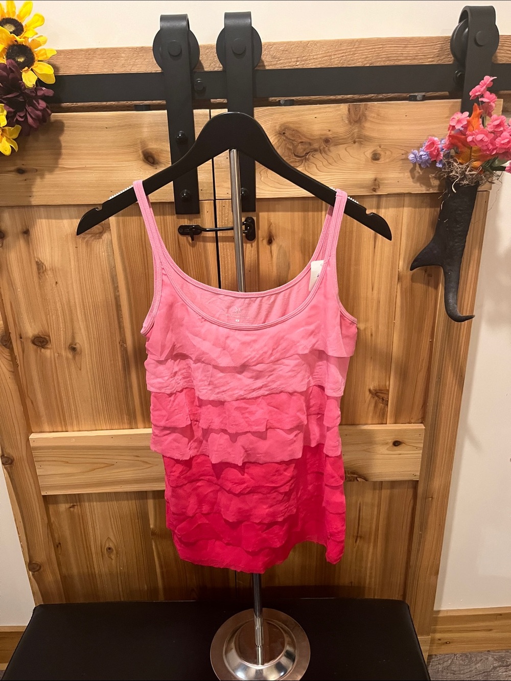 New York & Company Pink Ombre Ruffle Tank